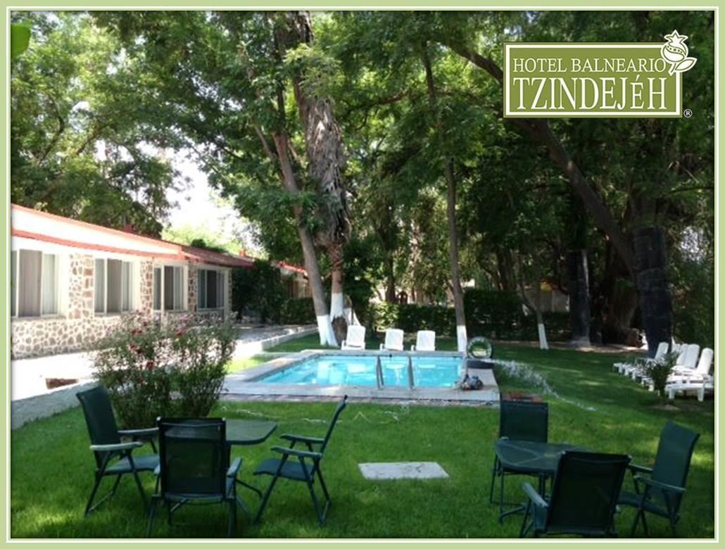 Hotel Balneario Tzindejeh Tasquillo ภายนอก รูปภาพ