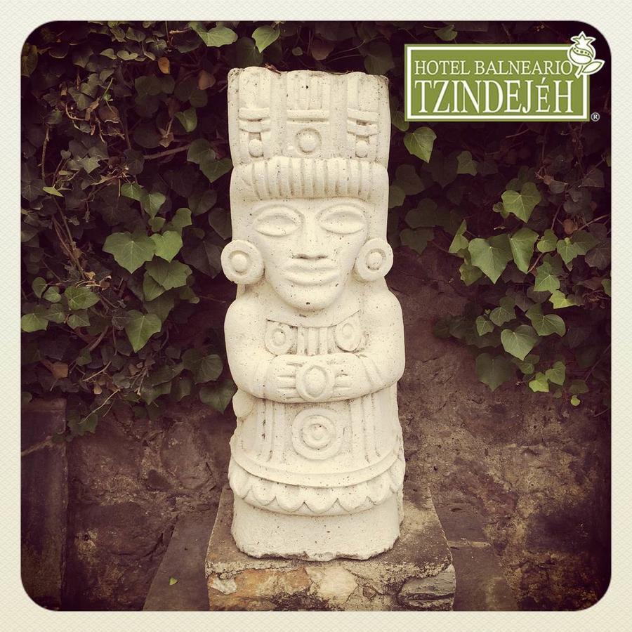 Hotel Balneario Tzindejeh Tasquillo ภายนอก รูปภาพ