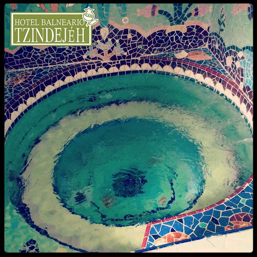Hotel Balneario Tzindejeh Tasquillo ภายนอก รูปภาพ