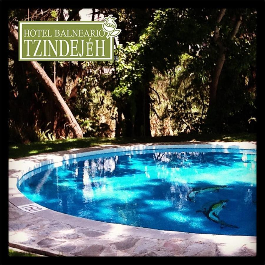 Hotel Balneario Tzindejeh Tasquillo ภายนอก รูปภาพ