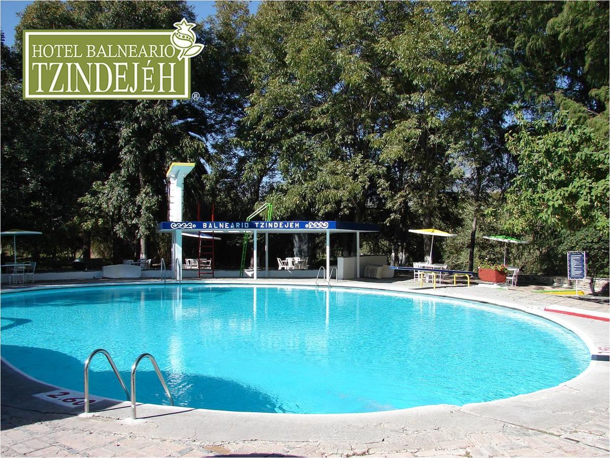 Hotel Balneario Tzindejeh Tasquillo ภายนอก รูปภาพ