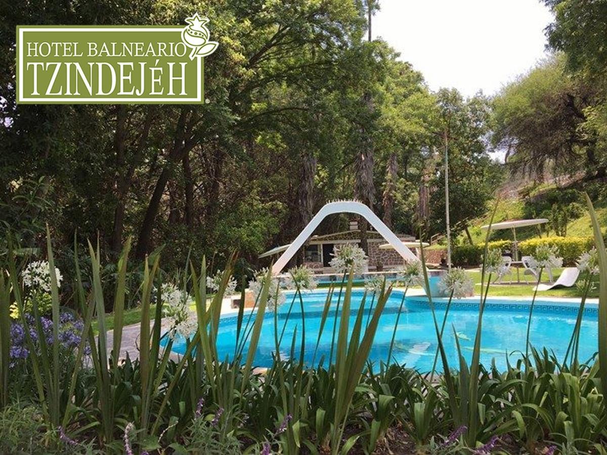 Hotel Balneario Tzindejeh Tasquillo ภายนอก รูปภาพ