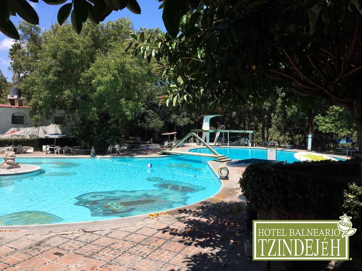 Hotel Balneario Tzindejeh Tasquillo ภายนอก รูปภาพ